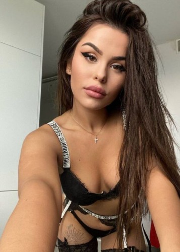 Амина, Г. Ельня